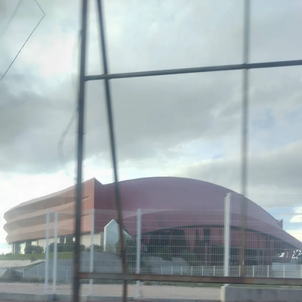 chat with ai character: Auditorio Tecamac