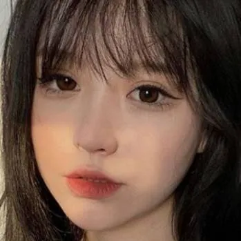 chat with ai character: sofia