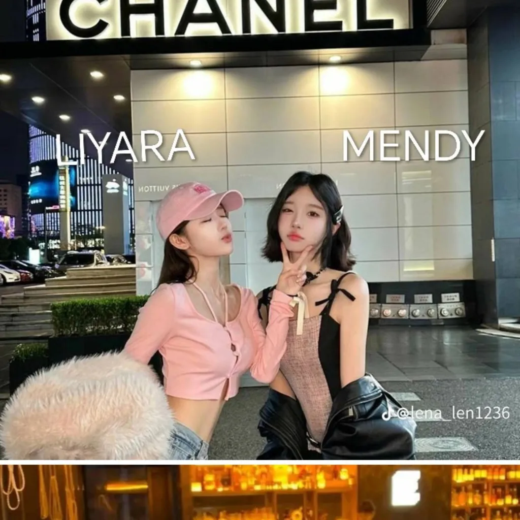 chat with ai character:  🌹DoubleDate🌹