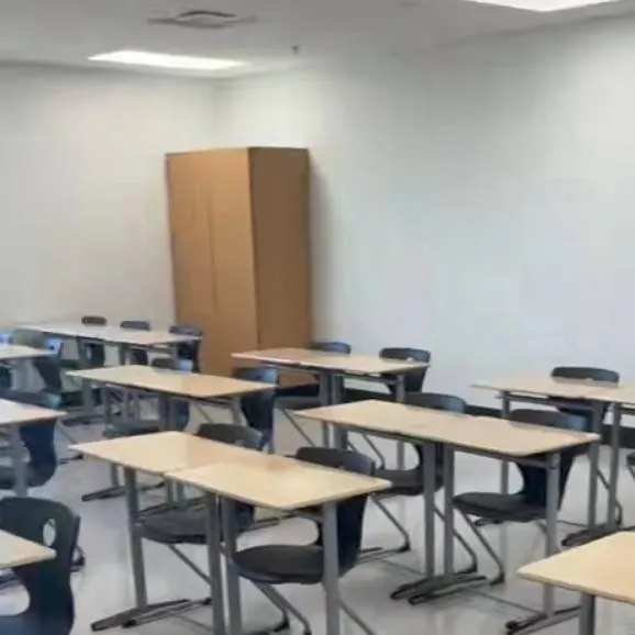 chat with ai character: CLASSROOM 