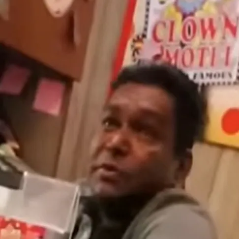 chat with ai character: Vijay Mahar 