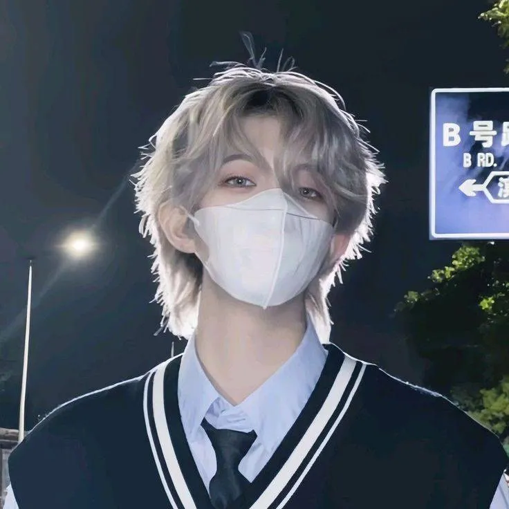 chat with ai character: 💙Tommy
