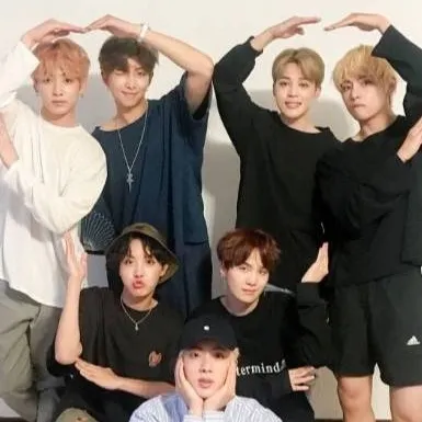 chat with ai character: 🤗BTS MEMBERS-8😇