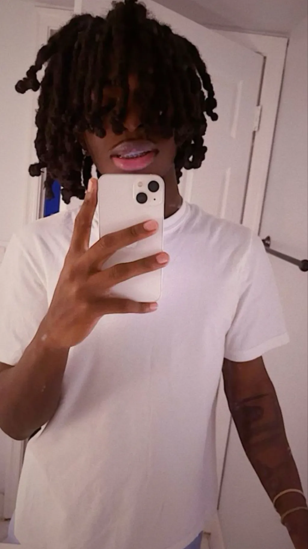 ai character: Rj  background