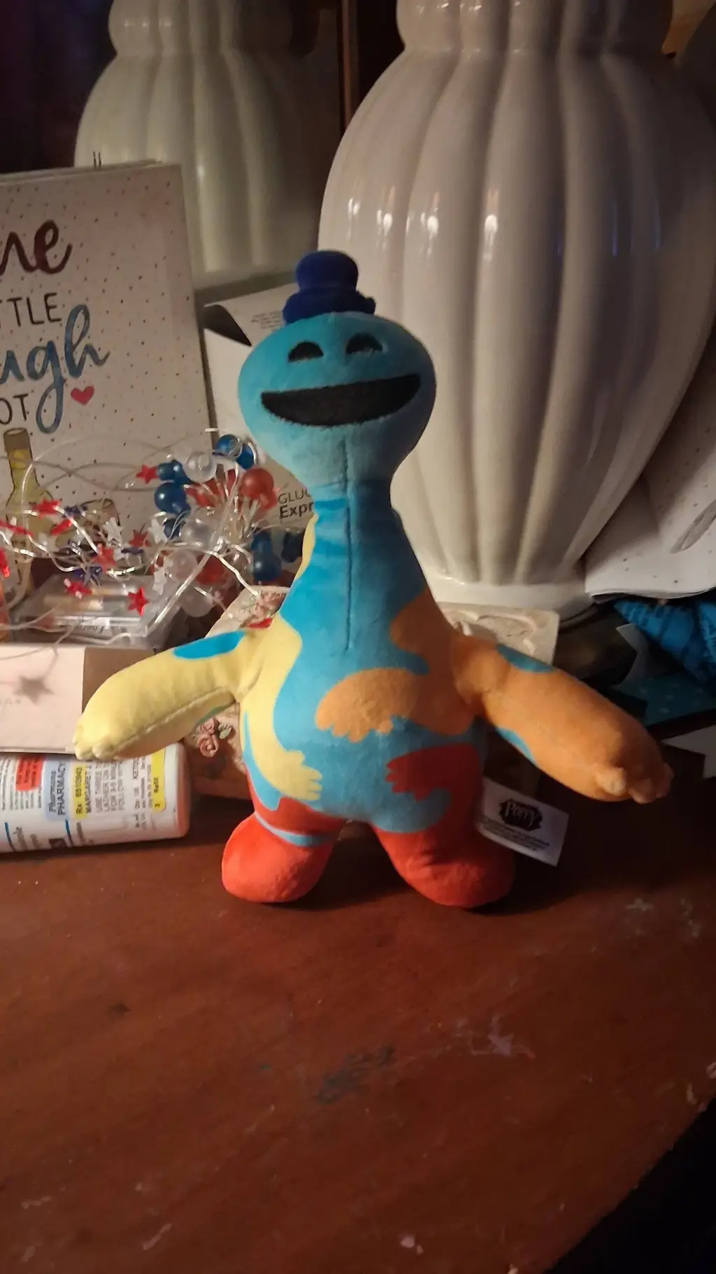 ai character: doey plush background