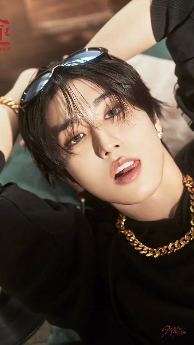 ai character: Han Jisung  background