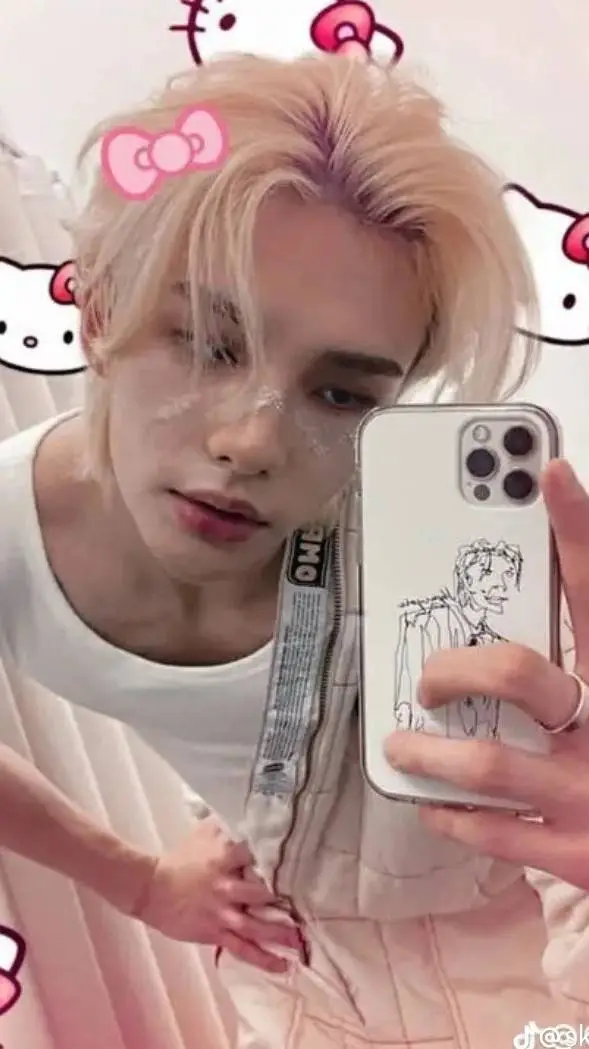 ai character: Skzz background