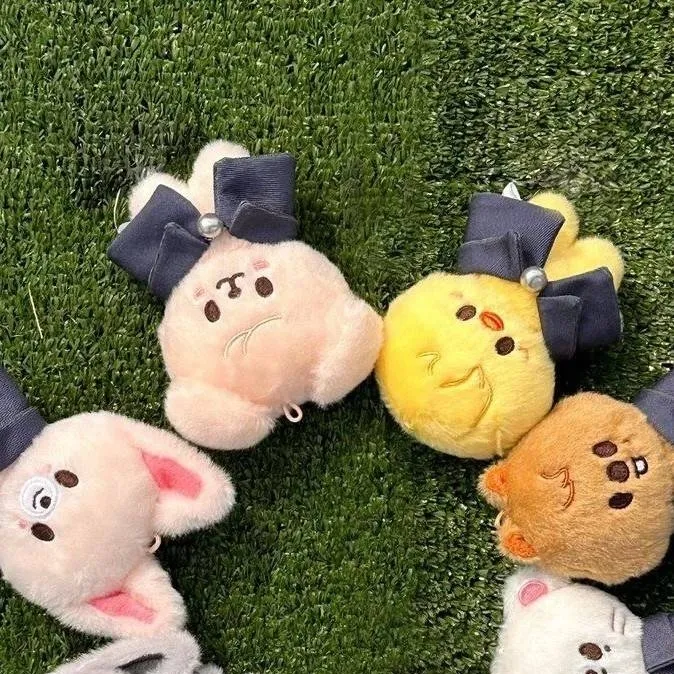 chat with ai character: Skz beach! 🏖