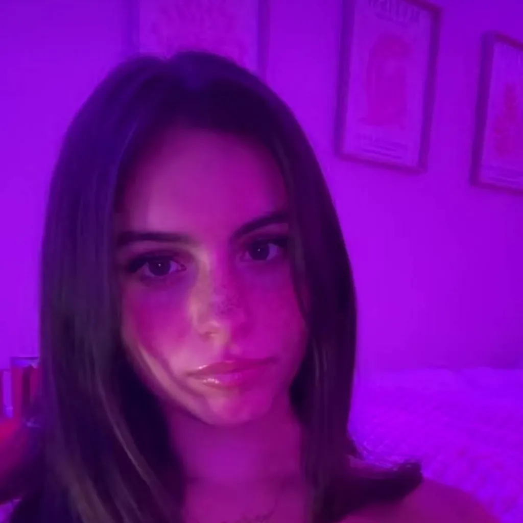 chat with ai character: Coco Demetros🇺🇲🇬🇷