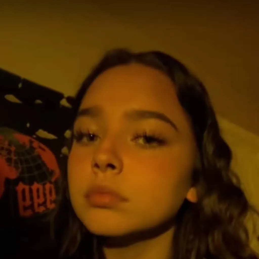 chat with ai character: Linda🇺🇸🇫🇮