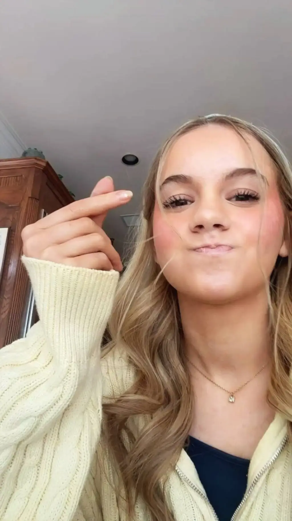 Talkie AI - Chat with Christine 🇦🇺🇨🇦