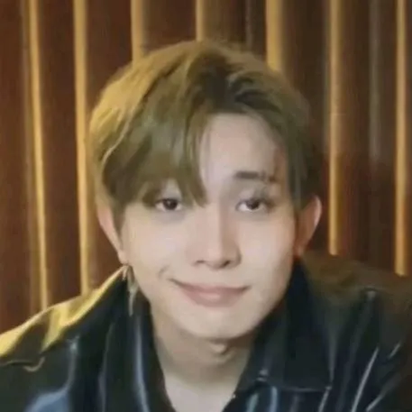 chat with ai character: James 