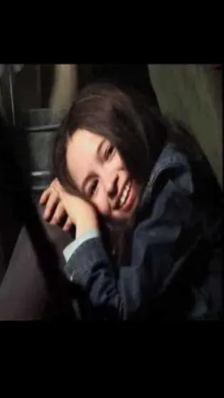 ai character: Sharon background