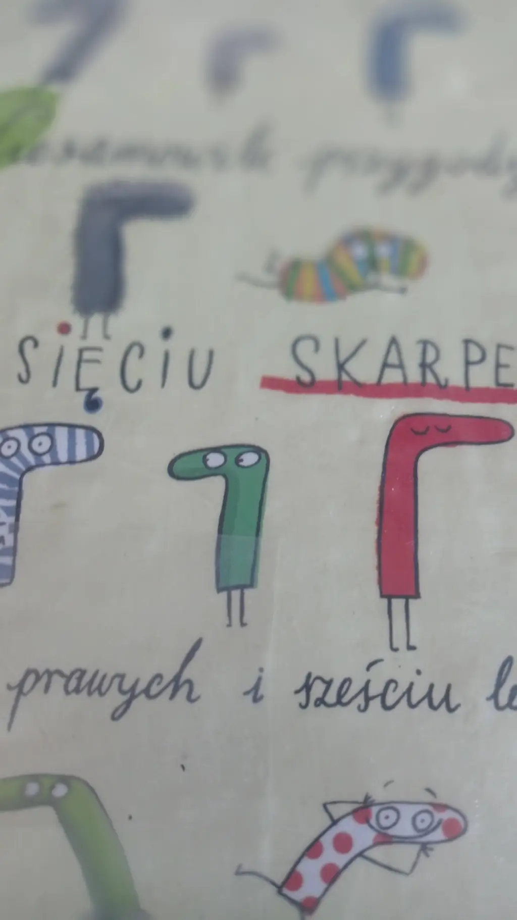 ai character: skarpetki background