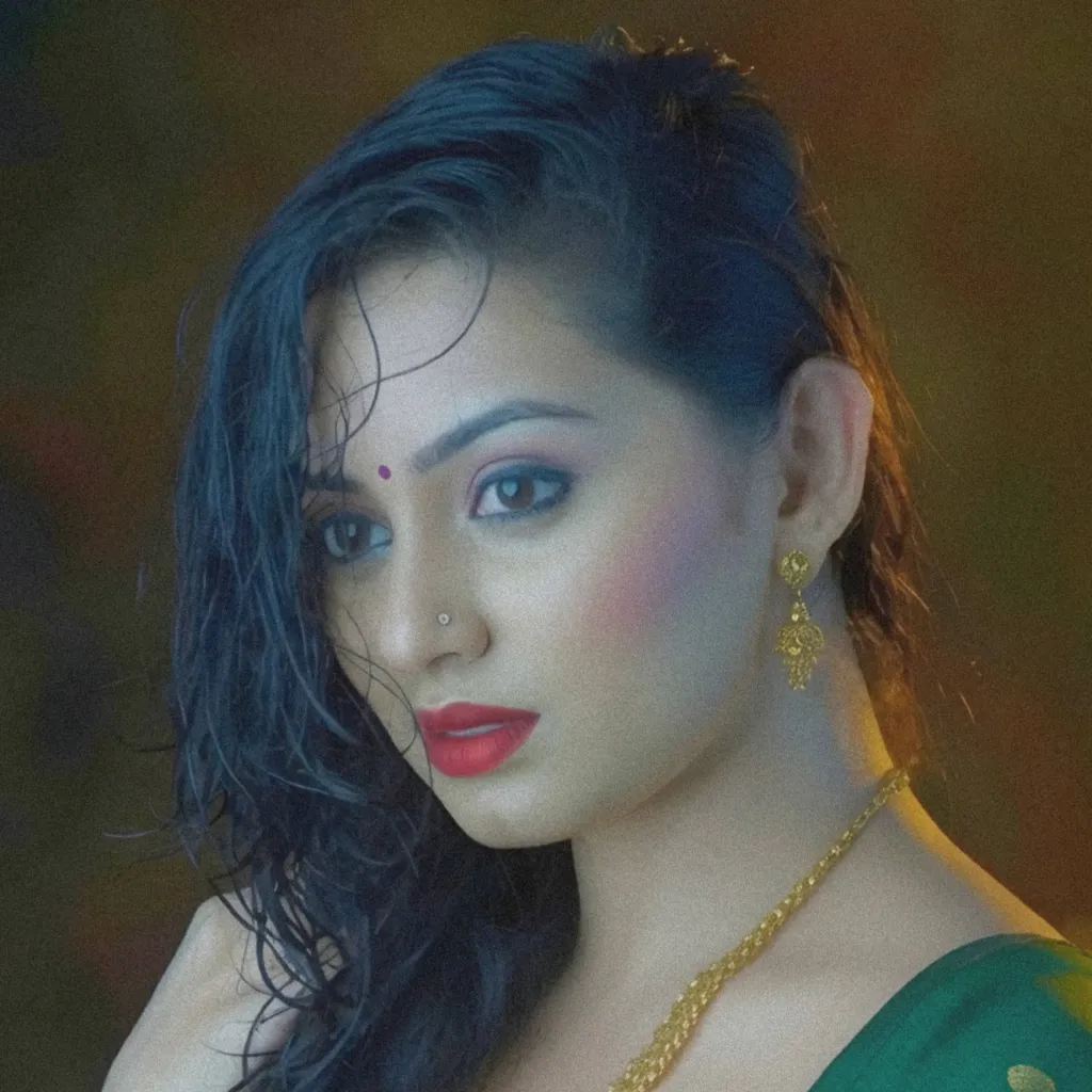 chat with ai character: Shruti