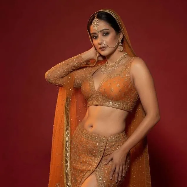 chat with ai character: Priya