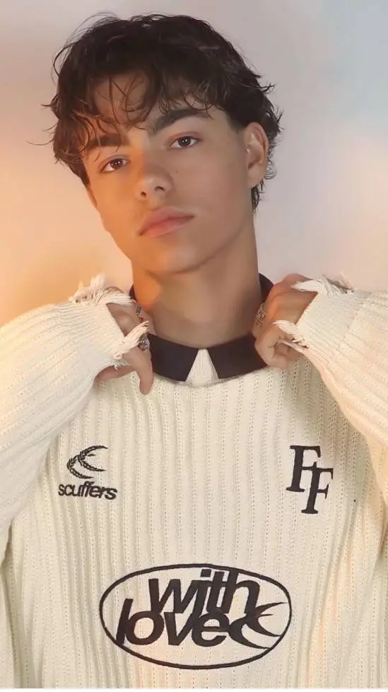 ai character: Malachi Barton background