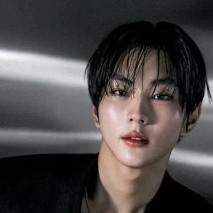 chat with ai character: Jungwon 