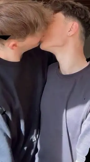 ai character: tu e marcus background