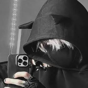 chat with ai character: Даня(¬､¬) 
