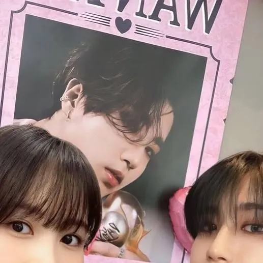 chat with ai character: Han y Mina 