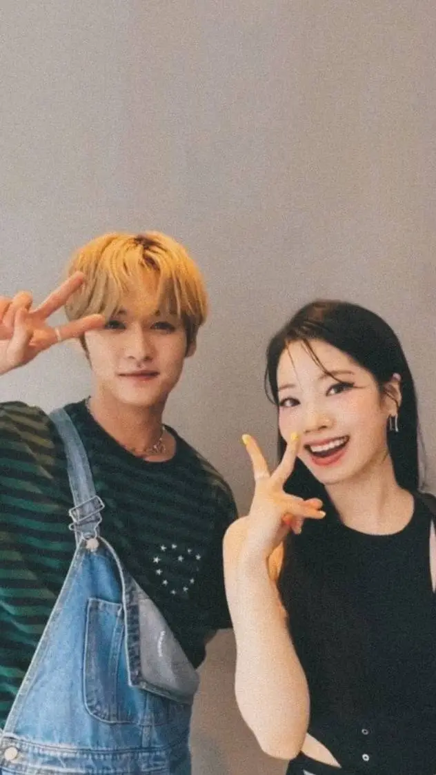 ai character: Dahyun y lee know  background