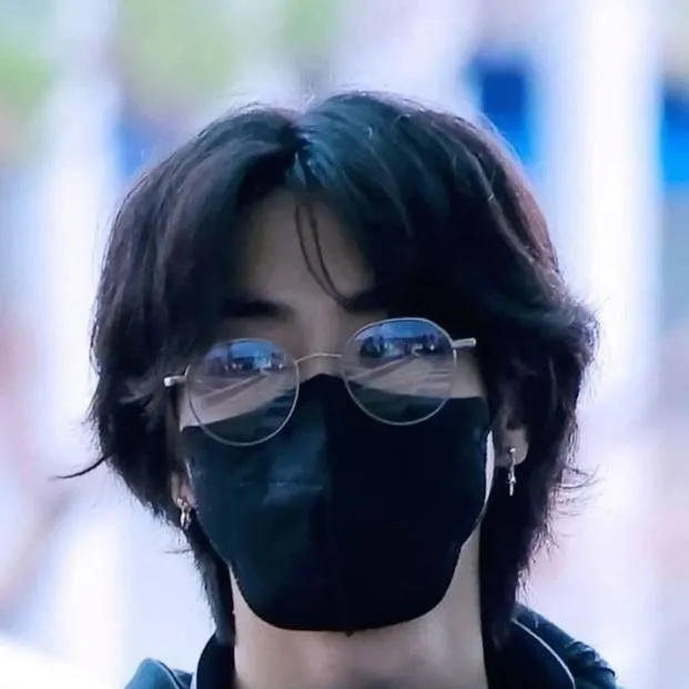 chat with ai character: Han Jisung 