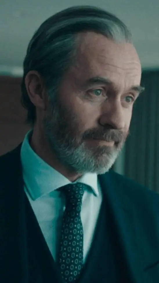 ai character: Alan blunt background