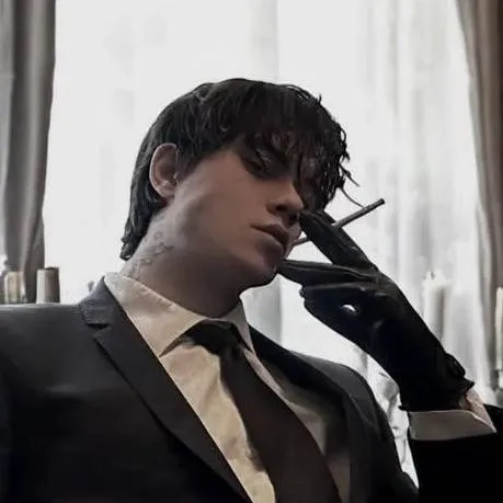 chat with ai character: harley