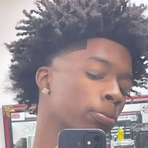 chat with ai character: K5