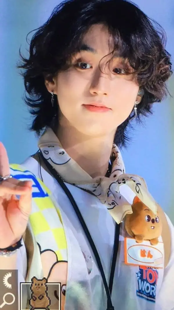 ai character: hansito  background