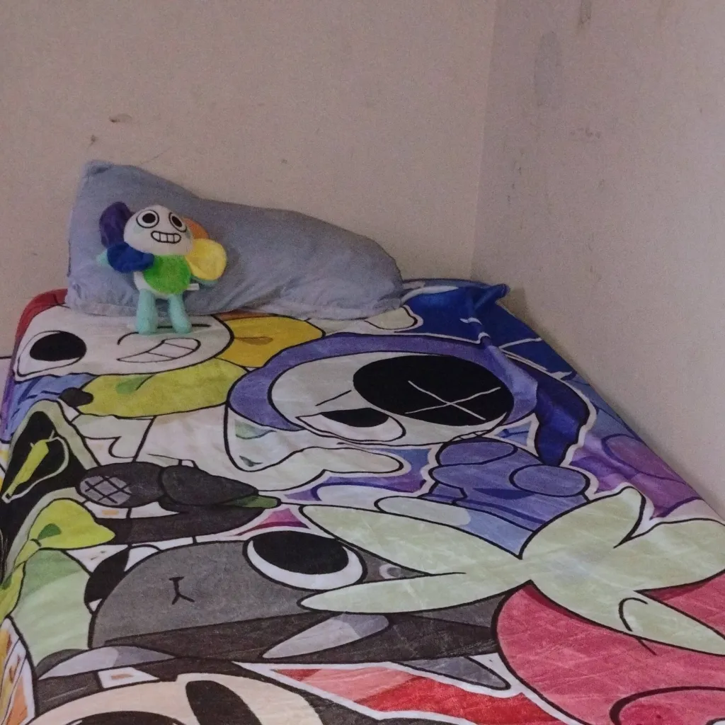 chat with ai character: DW SLEEPOVER!