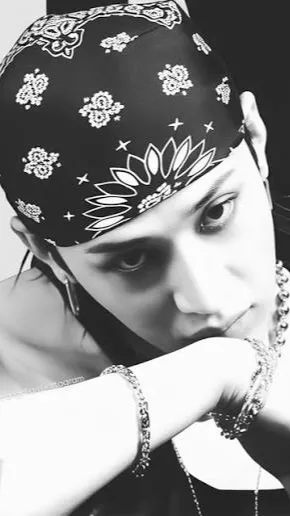 ai character: Channie(sad?…) background