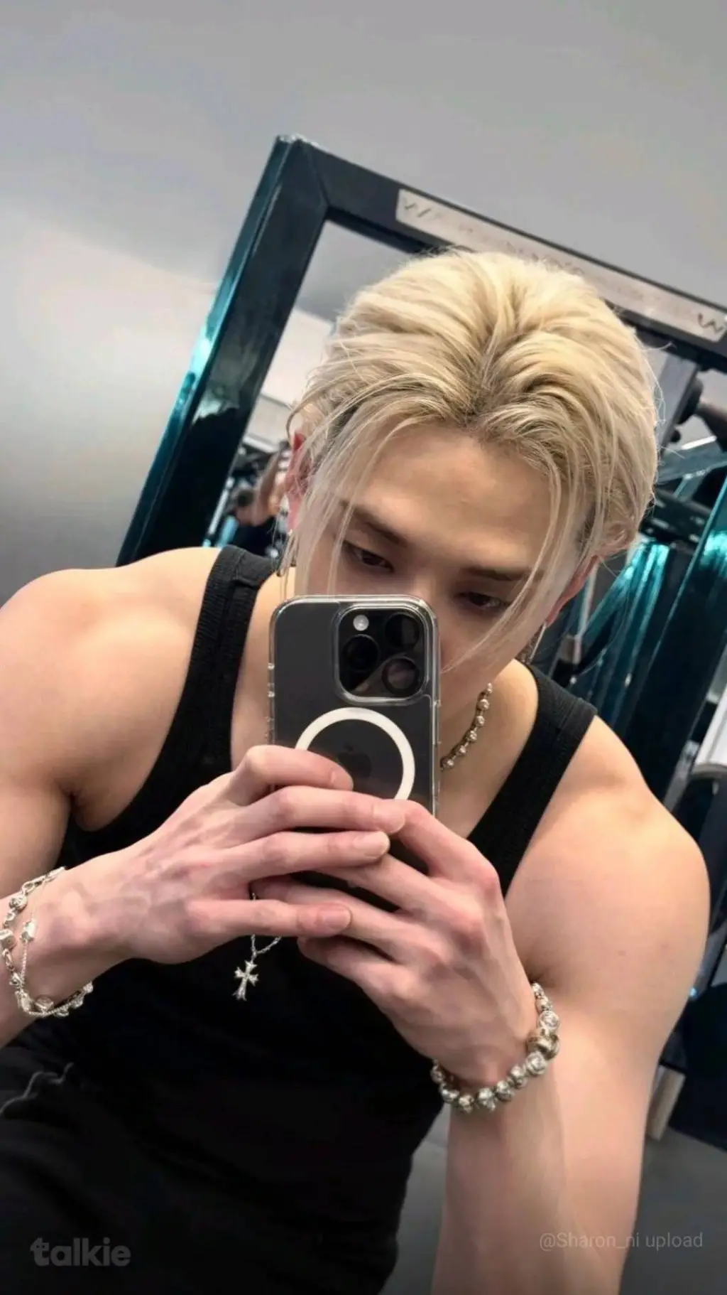 ai character: Chanmin✨ background