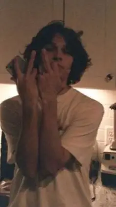 ai character: Chris sturniolo  background