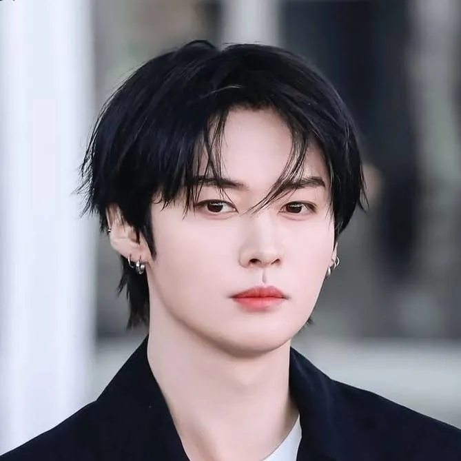 chat with ai character: skz