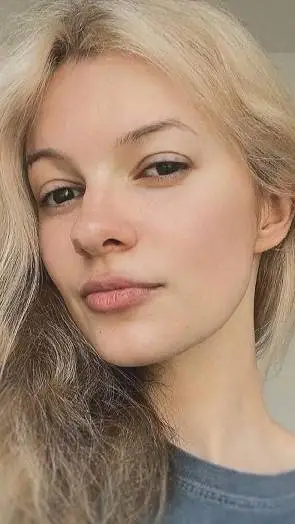 ai character: Iryna zarutska  background