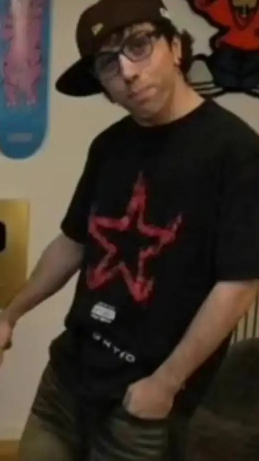 ai character: carre background