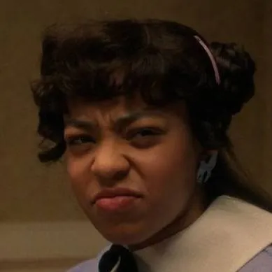 chat with ai character: st5