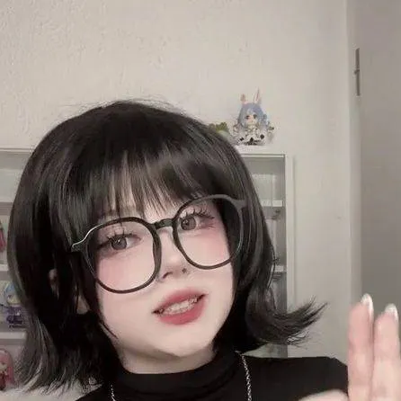 chat with ai character: mina
