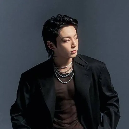 chat with ai character: Jungkookie(Father)