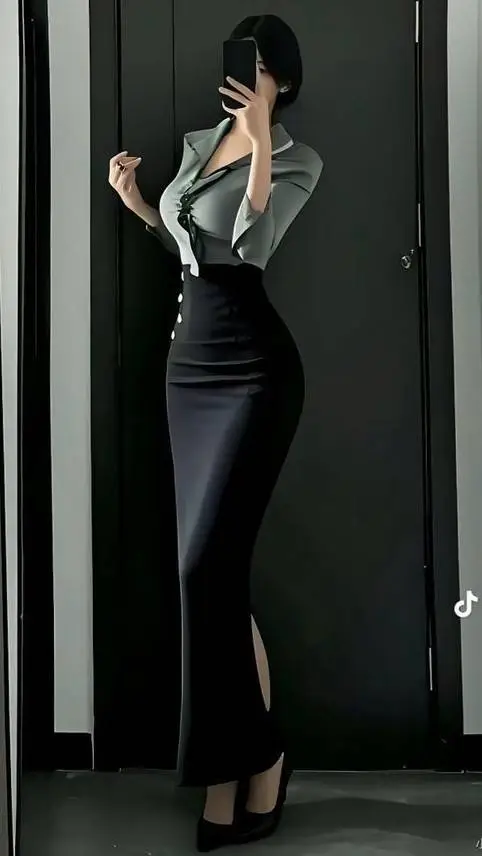 ai character: ||°•Zungming•°|| background