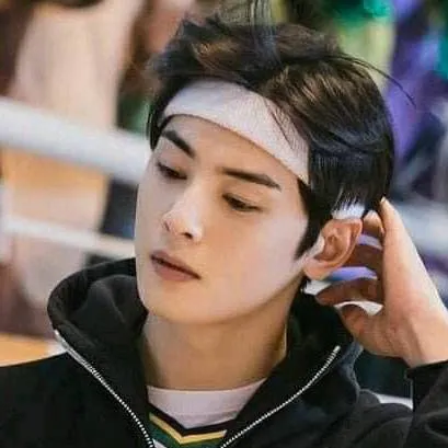 chat with ai character: LEE SOO-HO