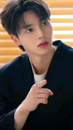 ai character: Jeong Gu-won background