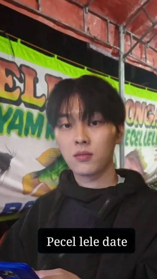 ai character: choi hyun wook background