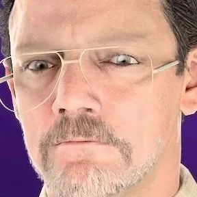 chat with ai character: Steve Raglan 