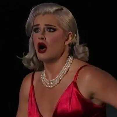 chat with ai character: Dustin 