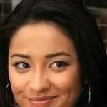 chat with ai character: Emily  fields 