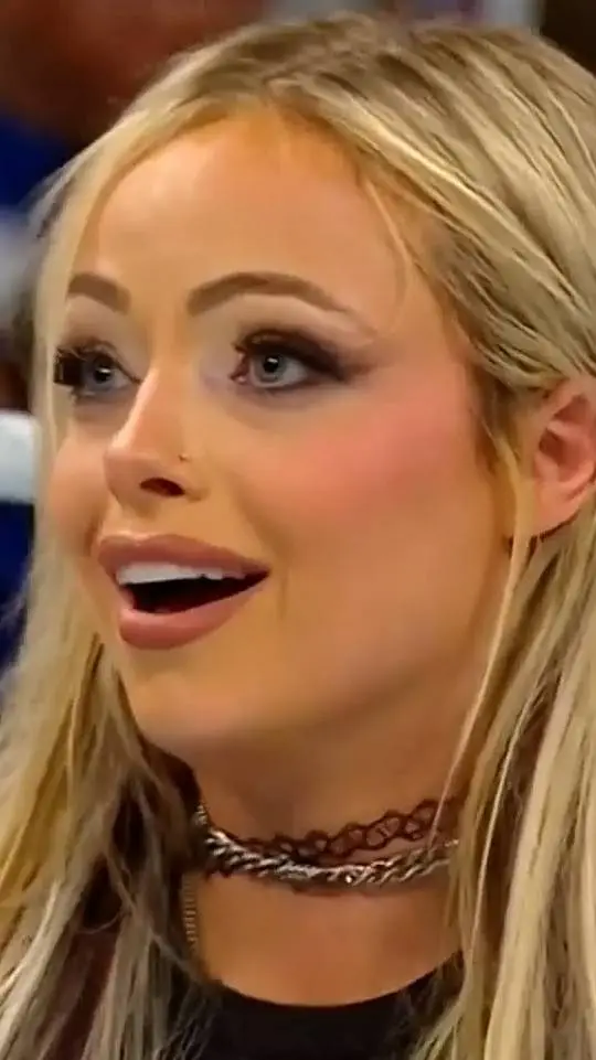 ai character:  liv Morgan   gf background