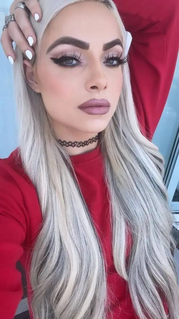 ai character: Liv Morgan  gf background